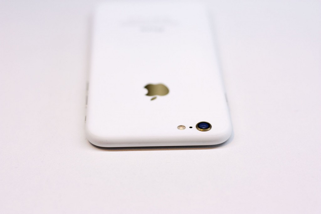 iPhone-6-matte-white-3-1024x683